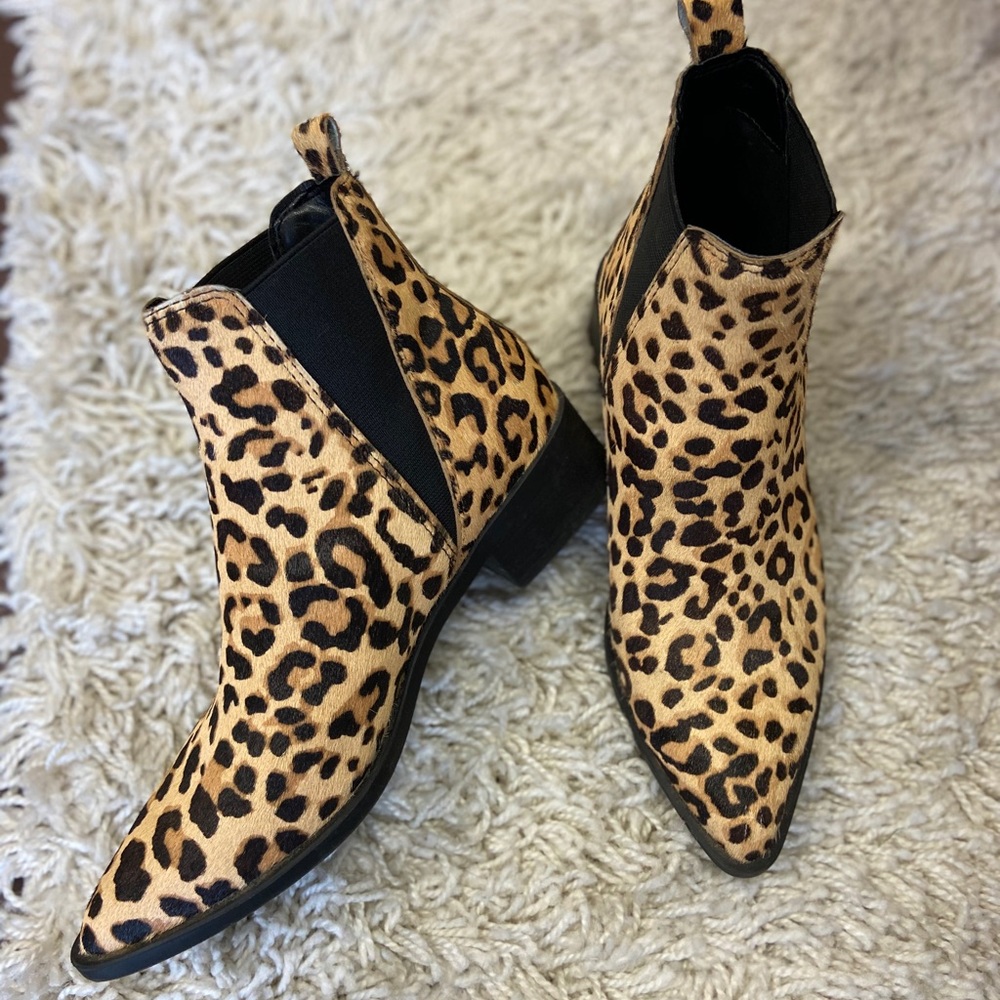 Steven Madden Leopard Calf hair Booties Size 6 - Picture 2 of 10